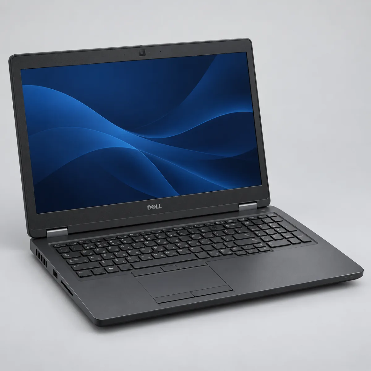 لابتوب Dell Precision 3510 — Intel Core i7 6th Gen HQ / 8 GB / 256 GB SSD — مستعمل كالجديد